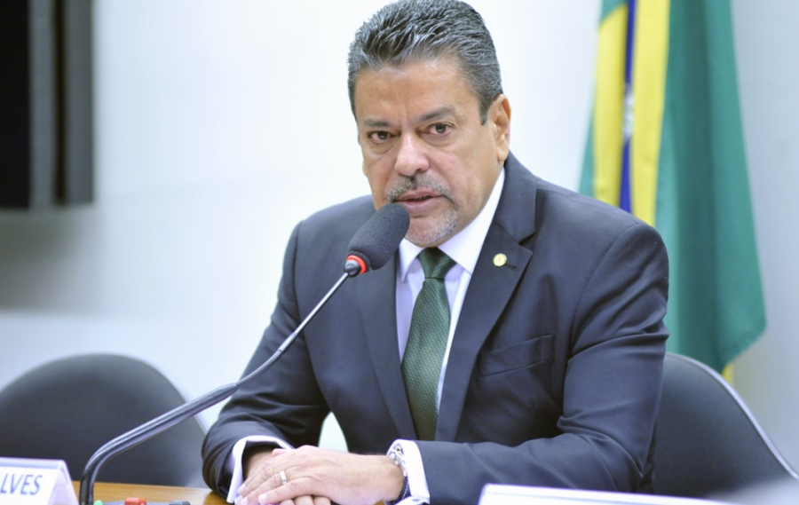 Governo confirma publicação de ata para servidores do Amapá e Dr. Hiran anuncia retomada de portarias para Roraima