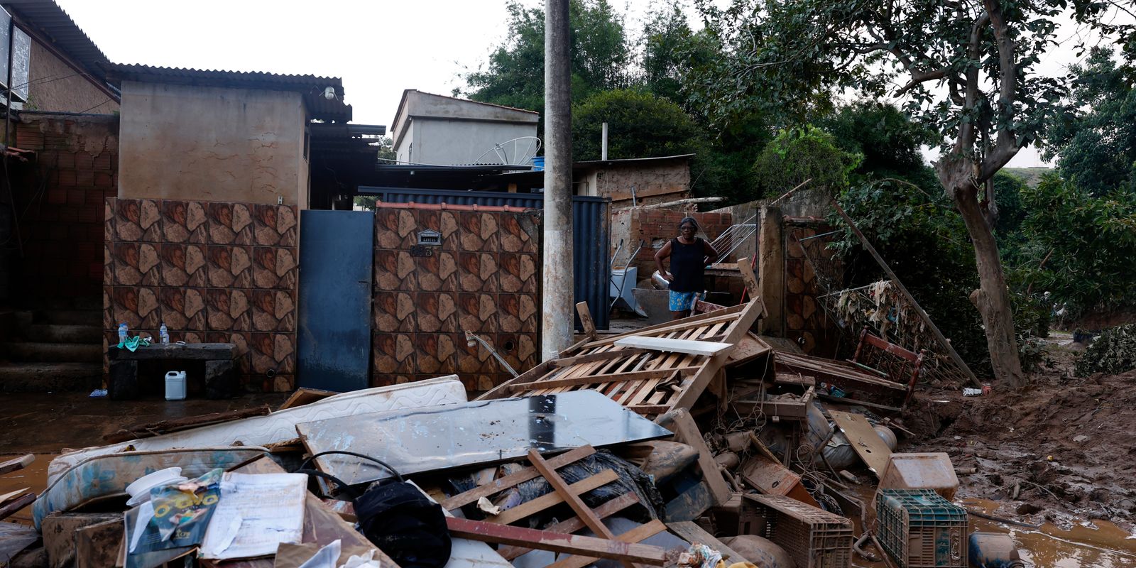 Em Minas, defensorias públicas atenderão famílias atingidas por chuvas