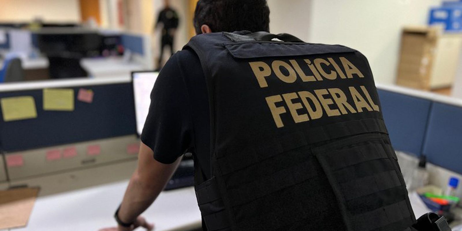 Polícia Federal combate envio de migrantes ilegais de MG para os EUA