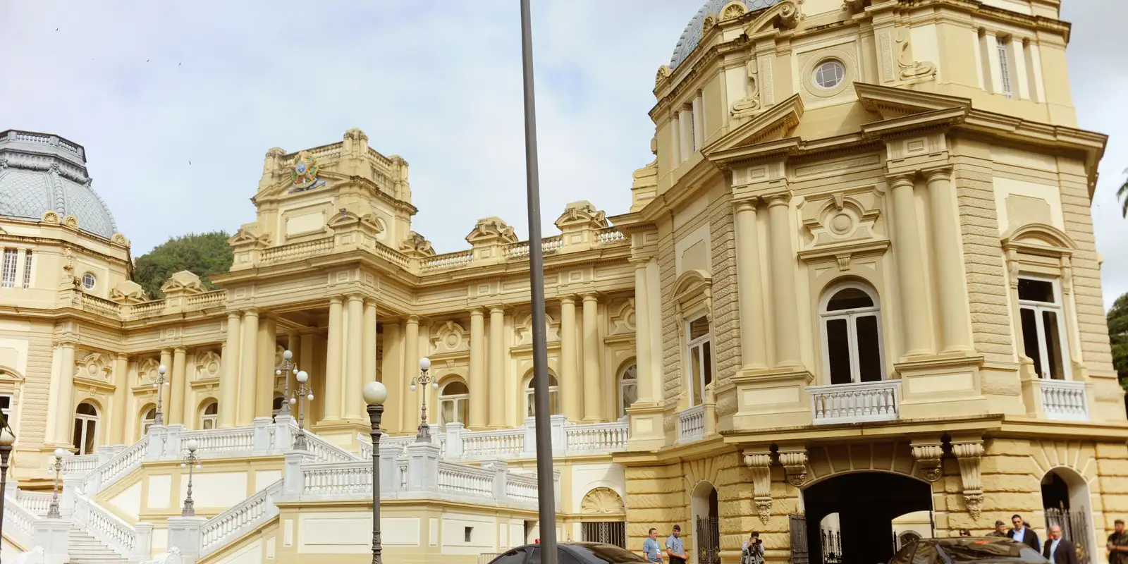 Parecer da PGR defende eleição direta para governador do Rio