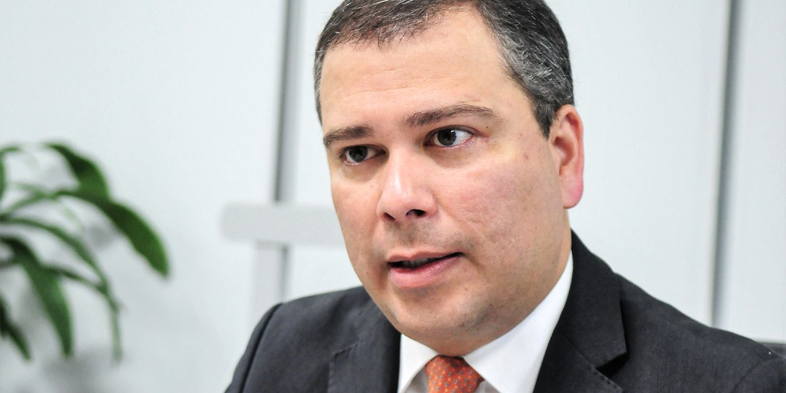 STF decide manter  ex-presidente do BRB preso em regime fechado