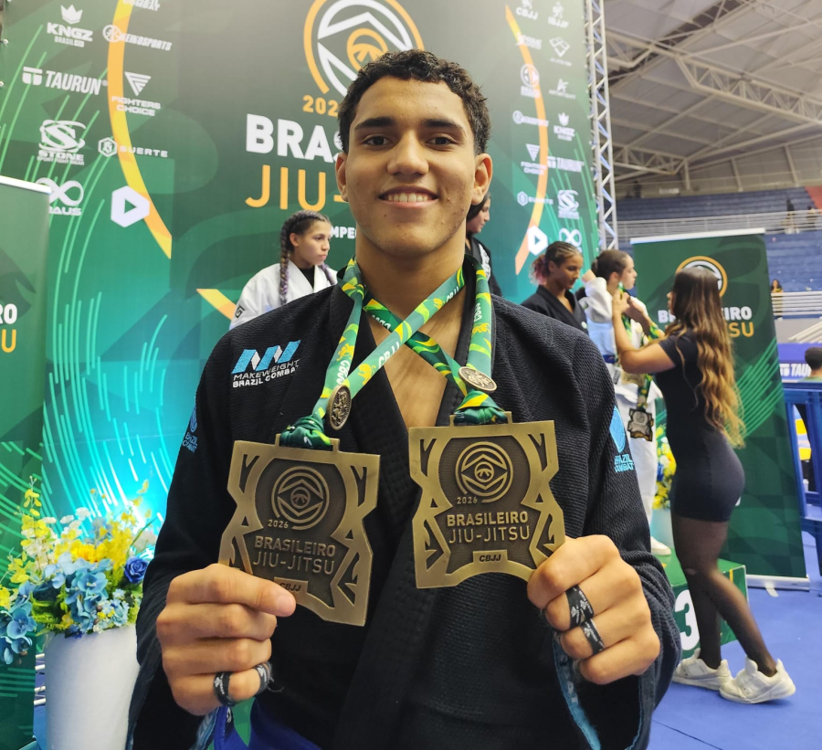 Lutador roraimense Hallysson Pitbull conquista bronze duplo no Campeonato Brasileiro de JJ, em Barueri (SP)