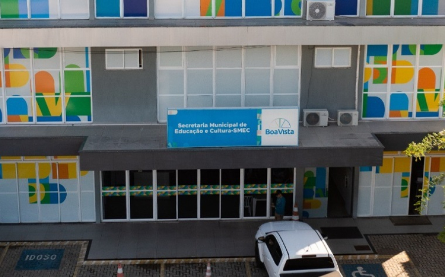 Justiça determina que Prefeitura de Boa Vista crie cargo de professor auxiliar de apoio pedagógico