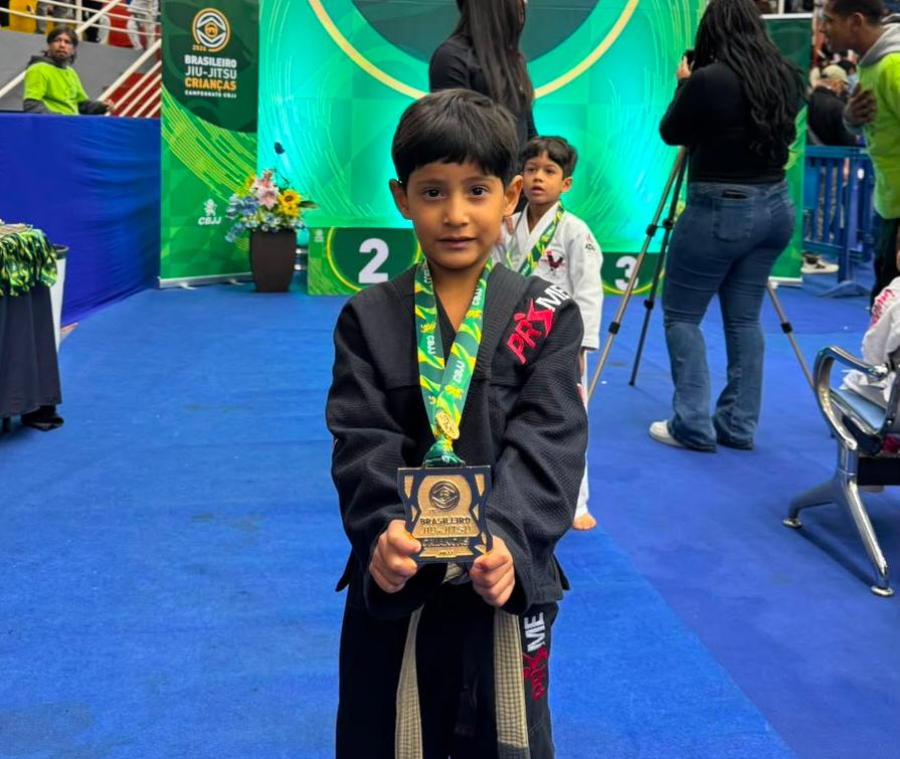 Fernandinho Lobato é o roraimense mais novo a conquistar o Brasileiro de Jiu-jitsu da CBJJ