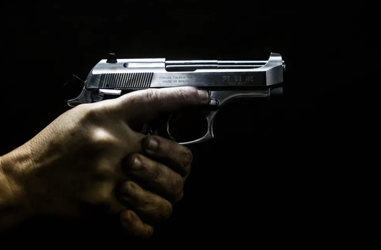 Homem é morto a tiros próximo ao Ginásio Municipal de Viana