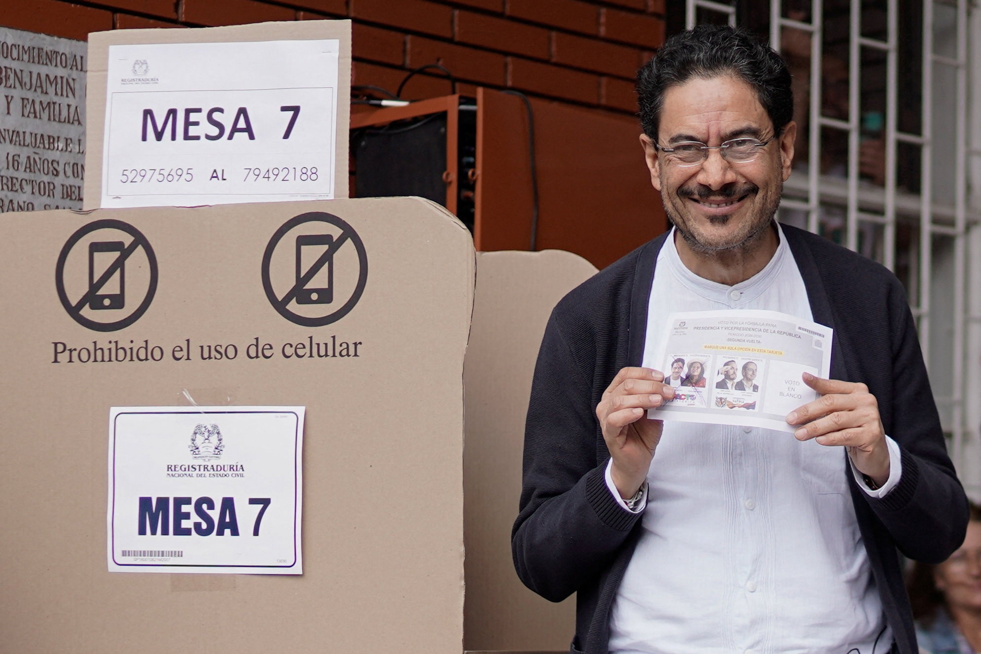 Eleições na Colômbia: candidato de esquerda concede derrota para Espriella