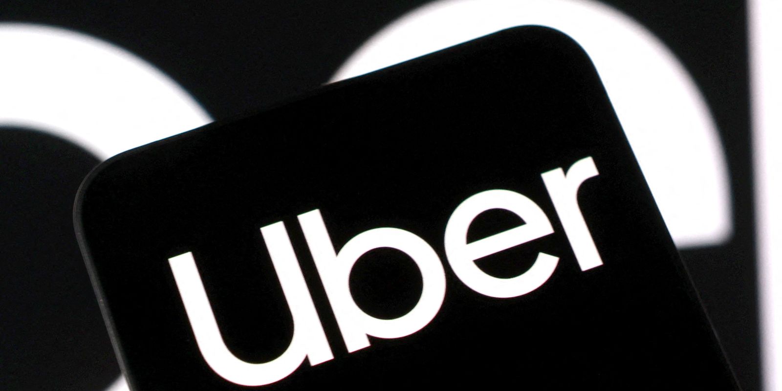 STF retoma julgamento sobre vínculo entre apps e trabalhadores