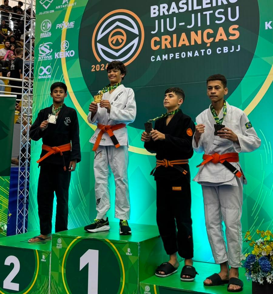 Promessa do jiu-jitsu, João Lobato supera lesão, conquista o vice-campeonato brasileiro e confirma família Lobato como produção de medalhistas