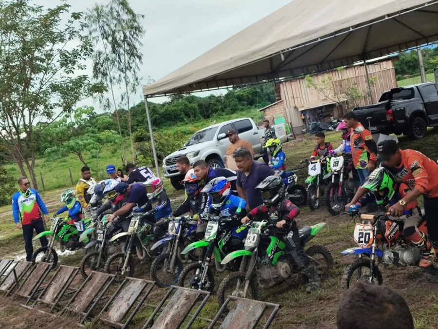 2° Etapa do Campeonato de Motocross Amigos do Arraes coloca mais de 100 pilotos no páreo