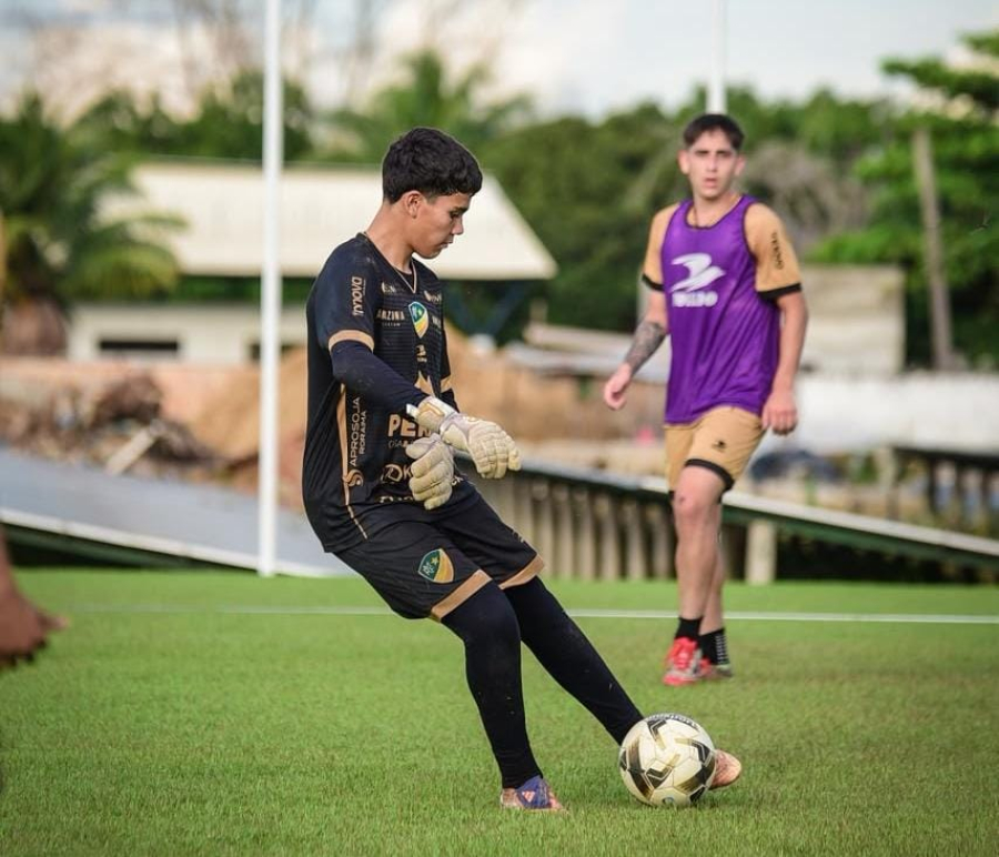Goleiro roraimense Davi Medeiros do Vila Nova-GO participa de 15 dias de pré-temporada no Monte Roraima