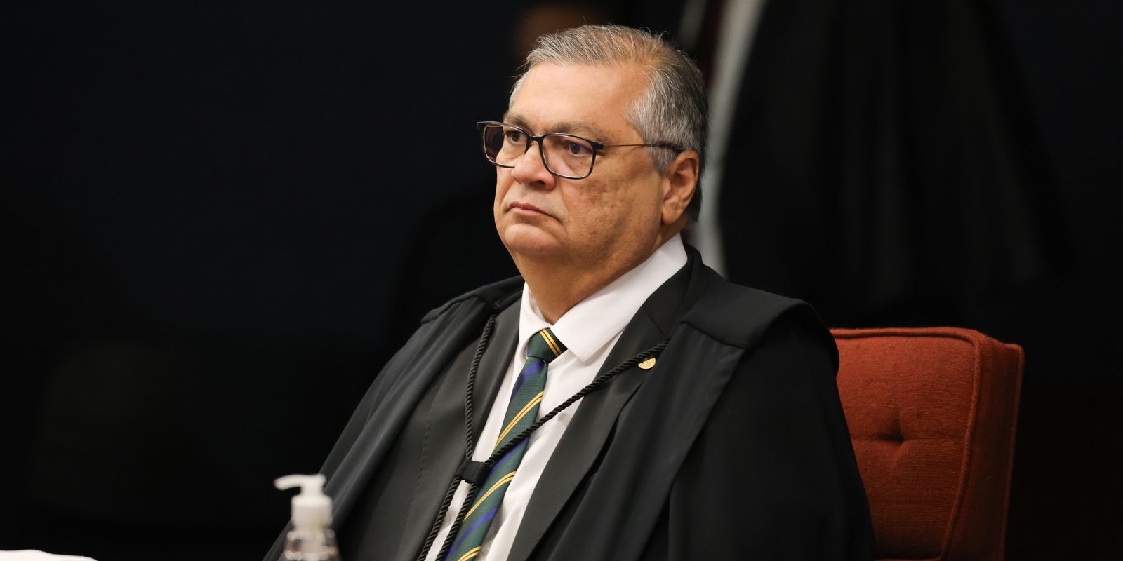 Flávio Dino dá prazo para criação de regras para controle de emendas