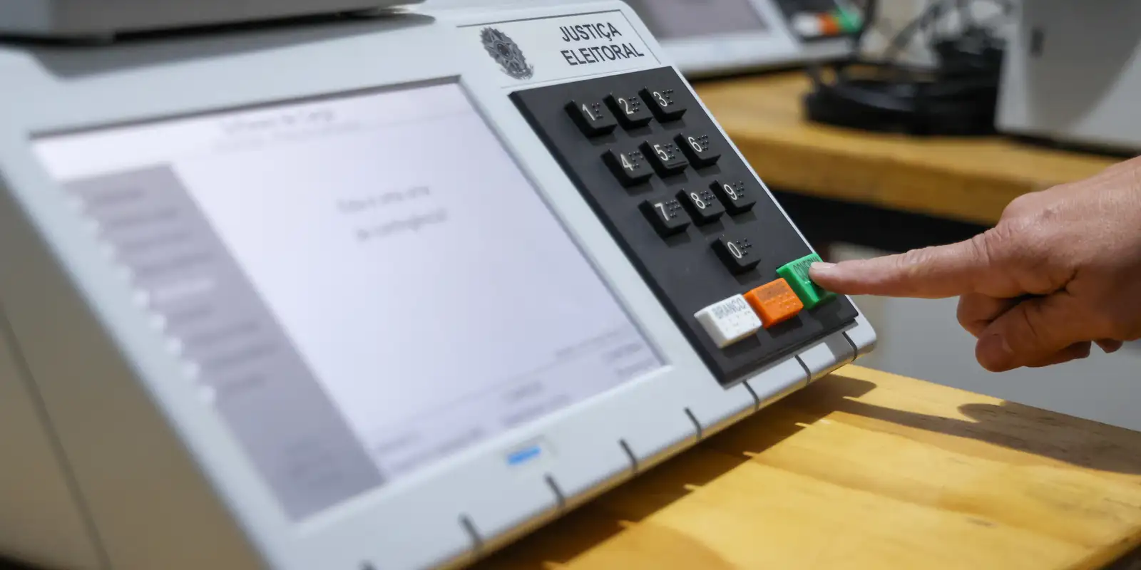 Mais de 1,3 mil pessoas participam de eleição simulada no Maranhão