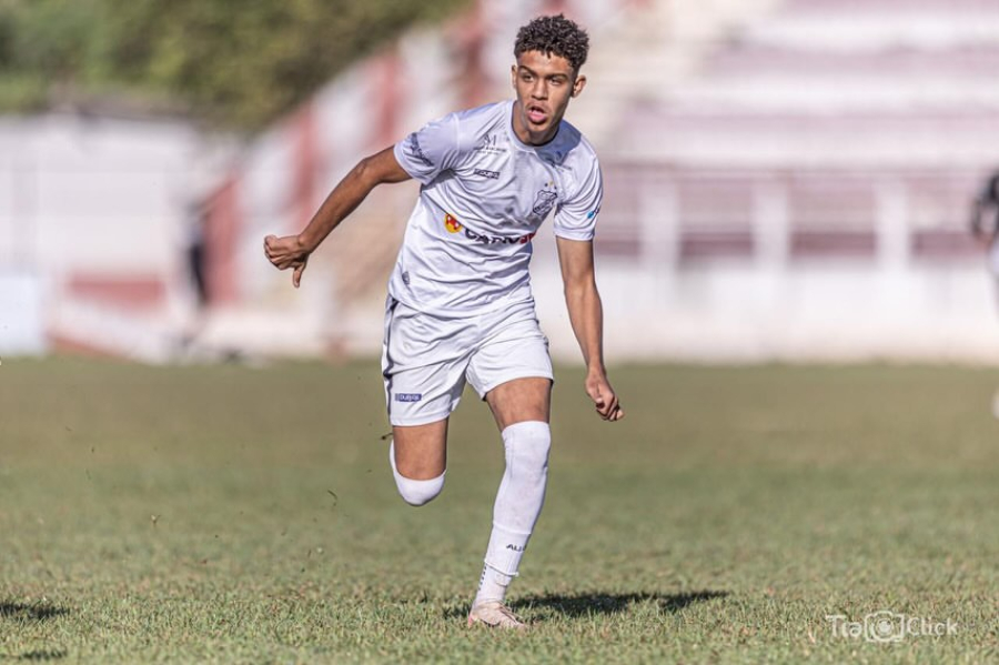 Zagueiro Rafael Francisco desponta na Inter de Limeira seguindo passos do irmão Vitão